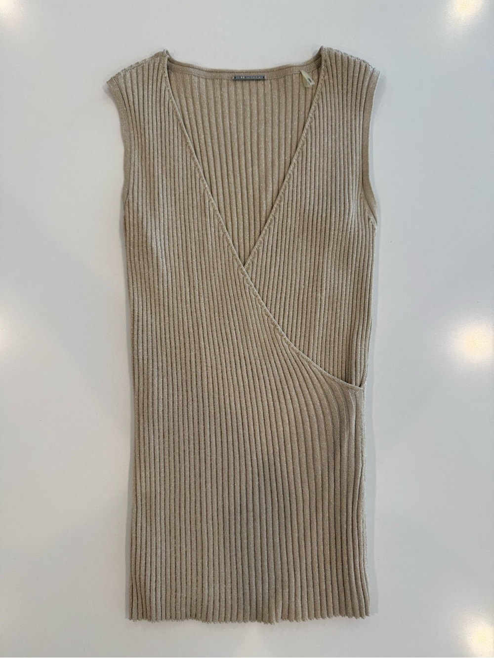 Ellie Tahari Sleeveless Knit Top Women’s Small Gold Threading Plunging Neckline